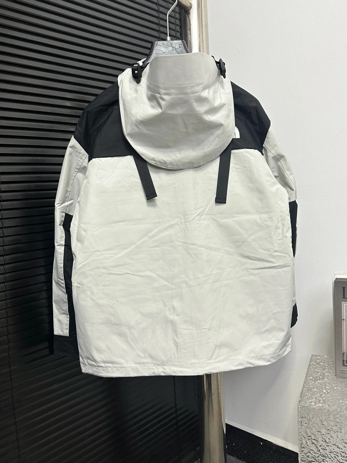 ！ 【The North Face】 1990Classic # ZP 。 ZP， 。 ✅ ISO 90（ISO 4） ✅ Gore-tex Breathable ， 。 ✅ ZP。 ， ， ✅ YKK ， 10 ， 。 ， ✅ 1990 MJ TNF 。 GT ， ， 。 ✅GT 。 ✅ 1996 ‼️ Size:XS-2XL